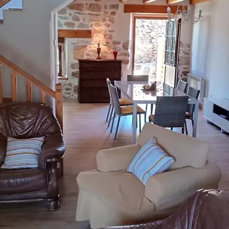 Arroyos Country house *