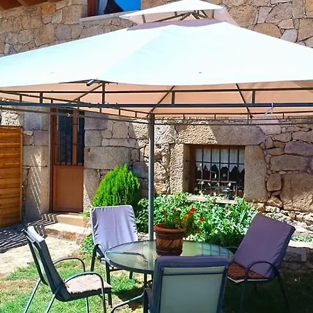 Arroyos Country house *